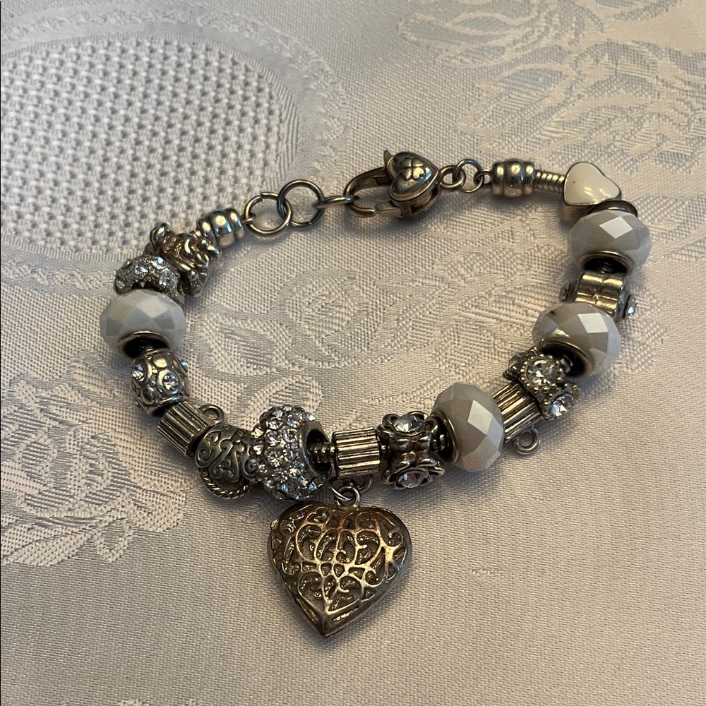 Elegant Silver Heart Charm Bracelet
